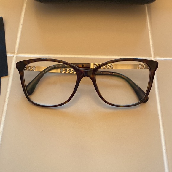 CHANEL Eyeglasses with case & cloth - Picture 3 of 16